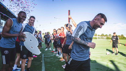 Daripada Gabut, Lionel Messi Rayakan Ballon d'Or dengan Laga Persahabatan