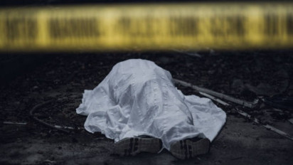 Mayat Tanpa Identitas Ditemukan di Kali BKT dengan Sejumlah Luka Sayat