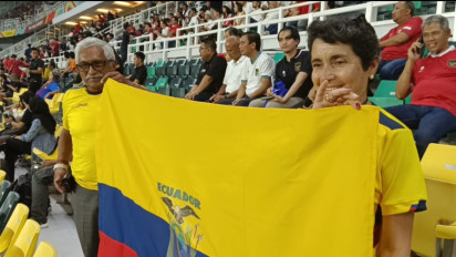 Kisah Pasangan Lansia Ini Rela Sebrangi Benua Demi Dukung Ekuador di Piala Dunia U-17 Indonesia