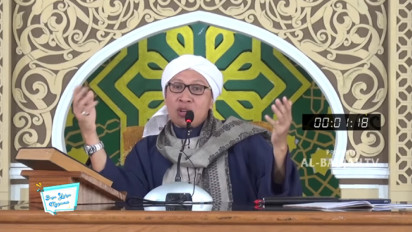 Walau Sudah Menikah, Hati-hati jika Suami Melihat Aurat Istri Lewat Video Call, Buya Yahya Tegaskan Hukumnya...