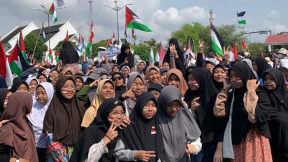 Aksi Bela Palestina, Ribuan Massa Penuhi Titik Nol Kilometer Yogyakarta