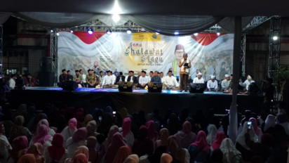 Hadiri Gema Selawat di Ponpes Cijawura, Mahfud MD: Pilih dengan Hati Nurani