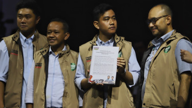 Hasil Survei Sebut Pendukung Prabowo Subianto Lari ke Ganjar Pranowo Gegara Gibran Rakabuming Raka, Pengamat Sudah Prediksi Inilah yang Dimanfaatkan Rival Politik