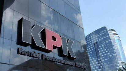 KPK OTT Pj Bupati Sorong Yan Piet Mosso