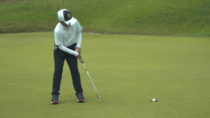 Puluhan Pegolf Muda Ikuti Turnamen Golf Spektakuler Jotosen di Surabaya