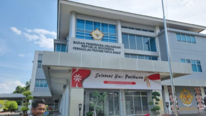 KPK Segel Ruangan Kepala BPK Papua Barat di Manokwari