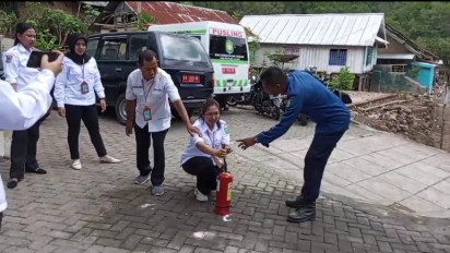 Tingkatkan Kesadaran Pencegahan Kebakaran dengan Sosialisasi Apar di UPTD Puskesmas Batulanteh
