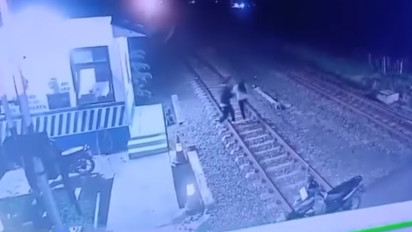 Petugas Penjaga Palang Pintu Kereta di Pemalang Tuai Pujian usai Gagalkan Aksi Bunuh Diri