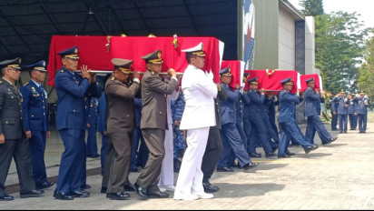 Empat Kru Pesawat Tempur Super Tucano Mendapatkan Kenaikan Pangkat Luar Biasa Satu Tingkat, Ini Pangkat Barunya