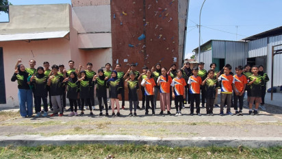 Targetkan 12 Medali, Puluhan Atlet Panjat Tebing Kota Probolinggo Berlaga di Kejurprov 2 Blitar