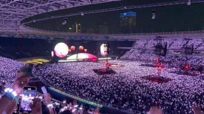 Sukses Bernyanyi di Jakarta, Coldplay Beri Kejutan Berupa Kapal Pembersih Sungai Cisadane, Begini Bentuk Kapalnya