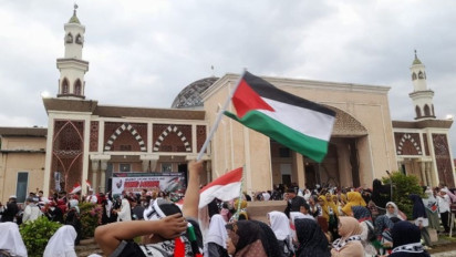 Ramai-ramai Rakyat Pasaman Barat Sholat Gaib untuk Warga Palestina