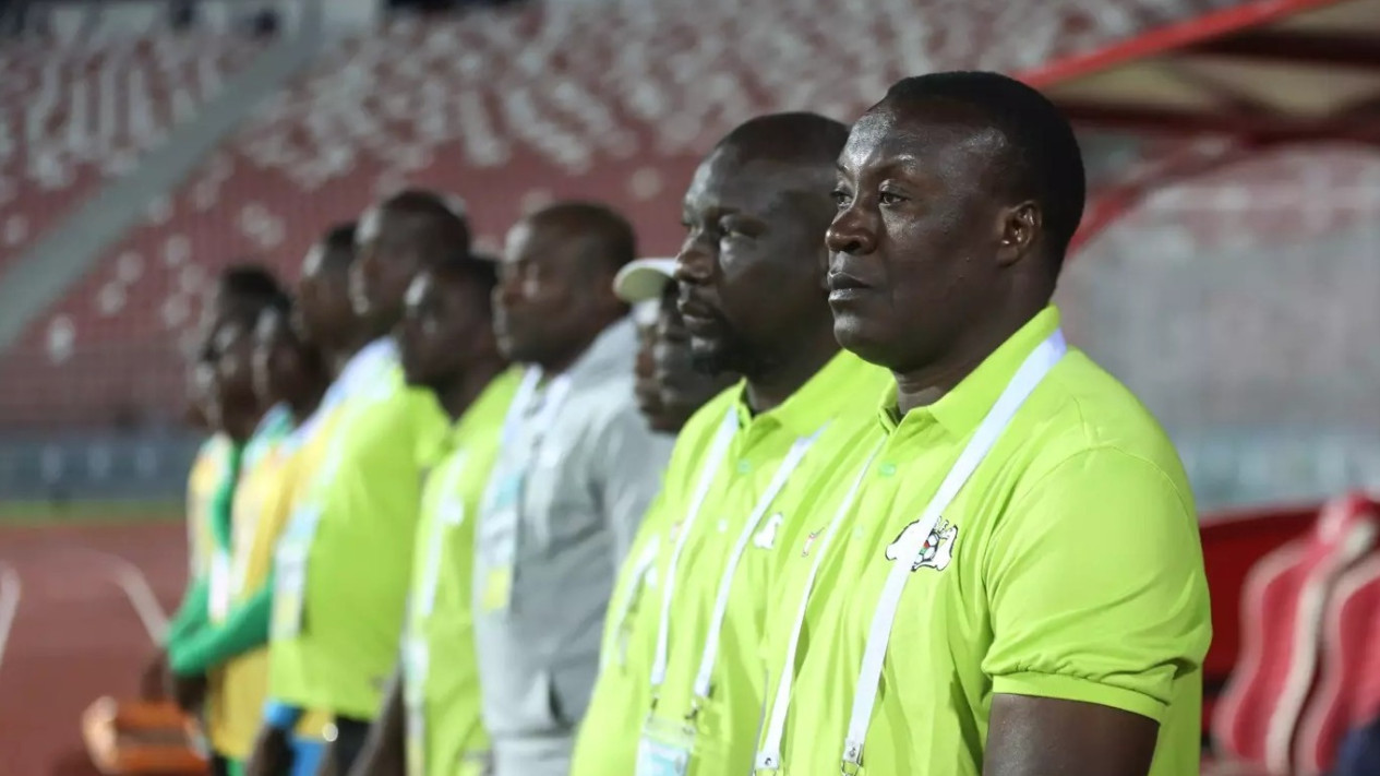 Gagal Bertemu Wa Haji Umuh, Pelatih Burkina Faso Tetap Senang Bisa Kembali ke Bandung dan Rencanakan Reuni dengan Persib
            - galeri foto