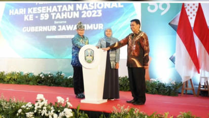 Peringatan Hari Kesehatan Nasional Ke-59 Provinsi Jawa Timur, Kota Batu Raih 3 Penghargaan dari Gubernur Khofifah