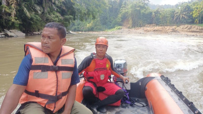 Berenang, Seorang Bocah di Merangin Jambi Hilang Terbawa Arus Sungai Batang Merangi