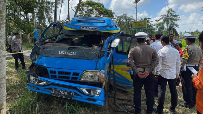 Laka Elf vs Kereta Api Probowangi di Lumajang, Polisi Gelar Olah TKP Lanjutan
