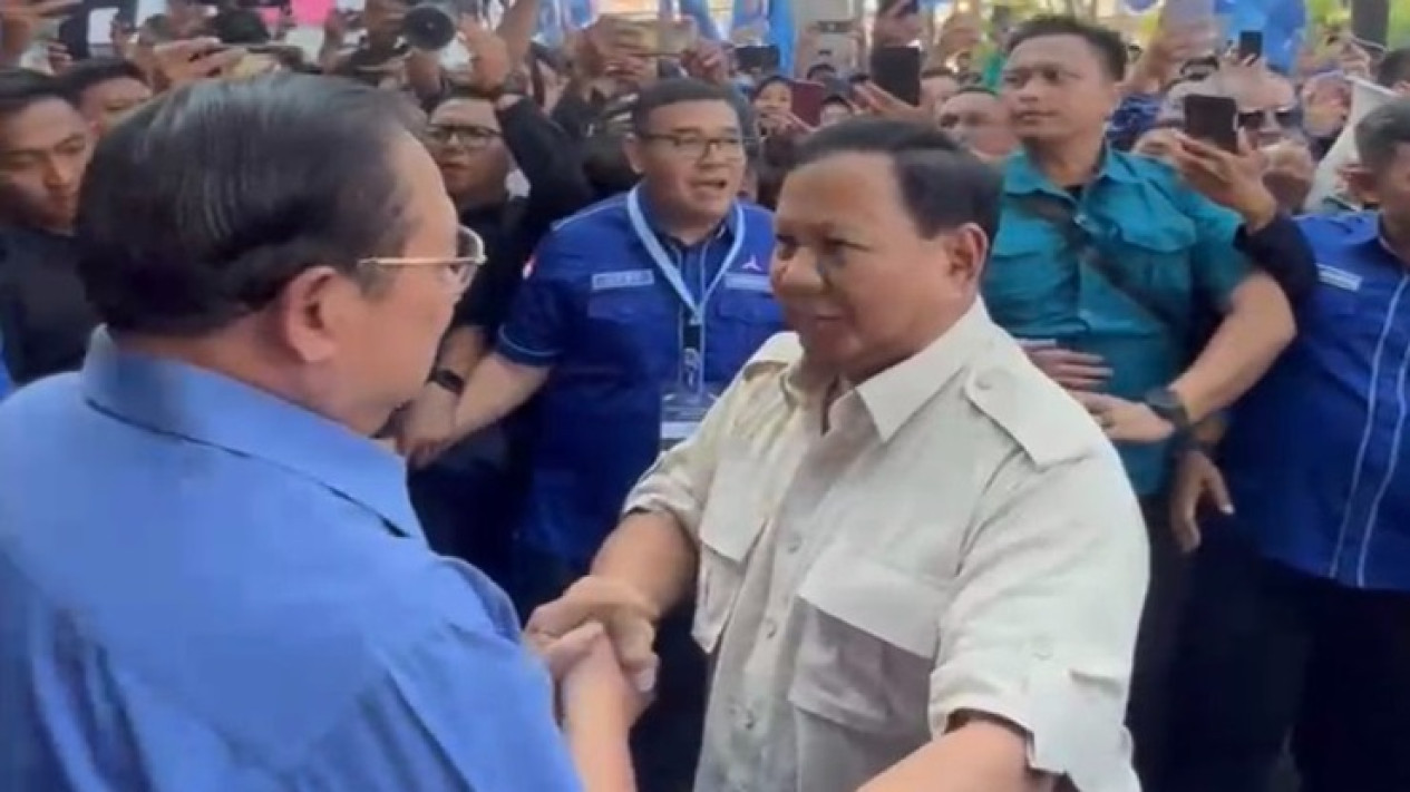 SBY Akui Kenal Sejak 53 Tahun Lalu, Begini Testimoninya tentang Prabowo
            - galeri foto