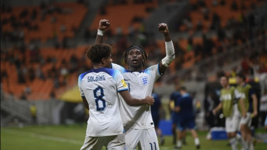 Pelatih Inggris Sorot Suasana JIS di Piala Dunia U-17, sampai Ungkit Sikap Suporter Indonesia