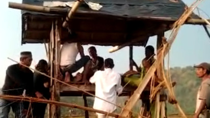 Dikira Tidur Sore di Bale-bale Tengah Sawah, Ternyata 3 Petani di Gowa Tewas Tersambar Petir