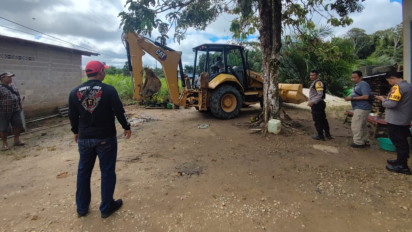 Sumur yang Diduga Mengandung Pertalite di Sintang Ditutup