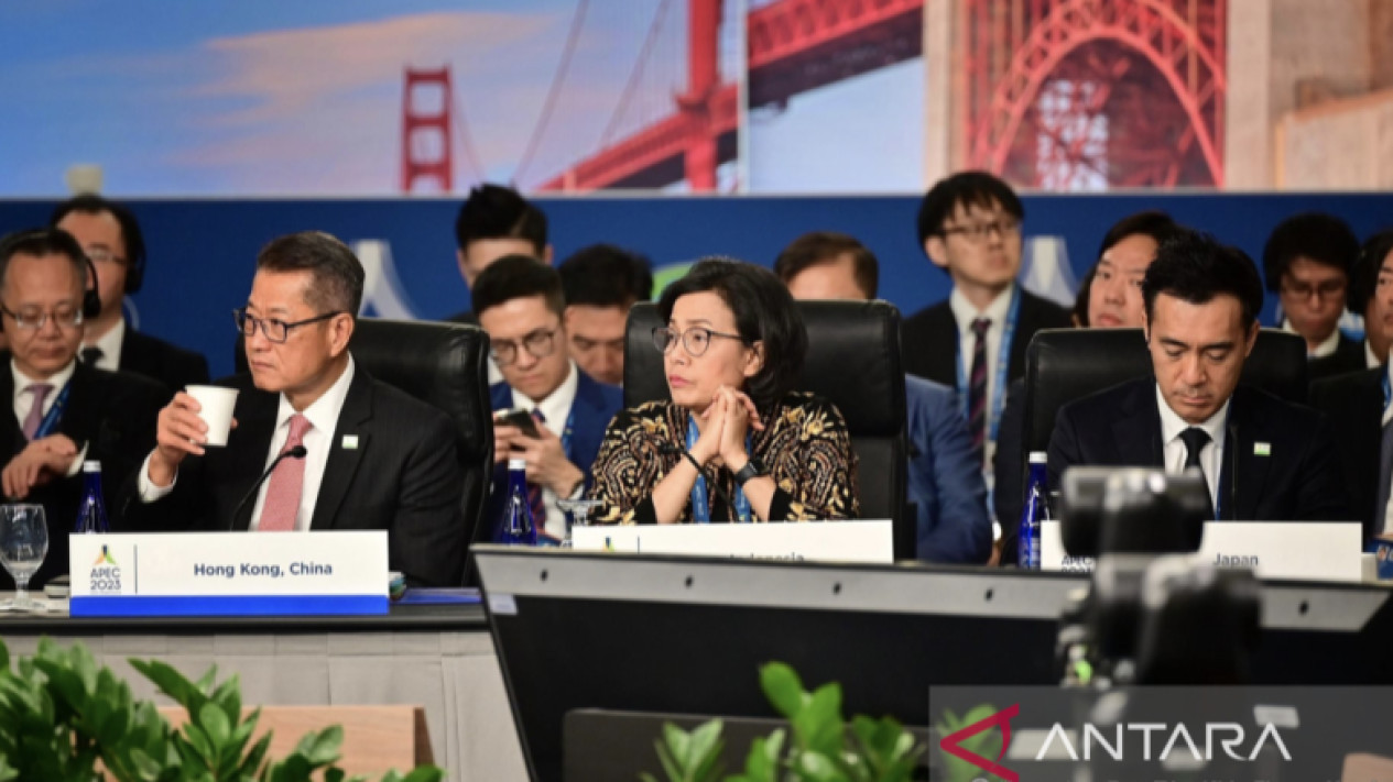 Sri Mulyani Soroti Ketidakpastian Ekonomi Global: APBN Wajib Dijaga!
            - galeri foto