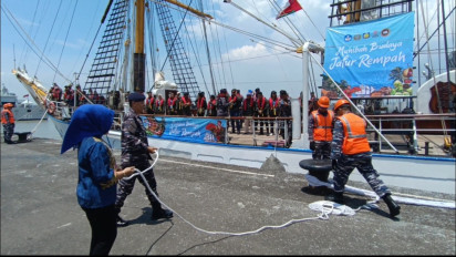 Laskar Rempah Jalani Muhibah Pelayaran Jalur Rempah di Nusantara Bersama KRI Dewaruci
