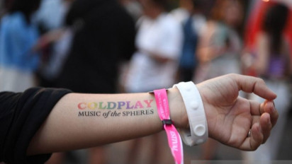 Ada 18.400 Penonton Konser Coldplay di Jakarta Tidak Mengembalikan Xyloband, Pengamat Pendidikan Sebut Alarm Krisis Etika Berbunyi