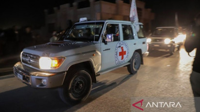 Warga Palestina Manfaatkan Jeda Kemanusiaan untuk Berziarah