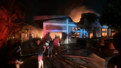 Pabrik Sarung Tangan di Pleret Bantul Ludes Terbakar