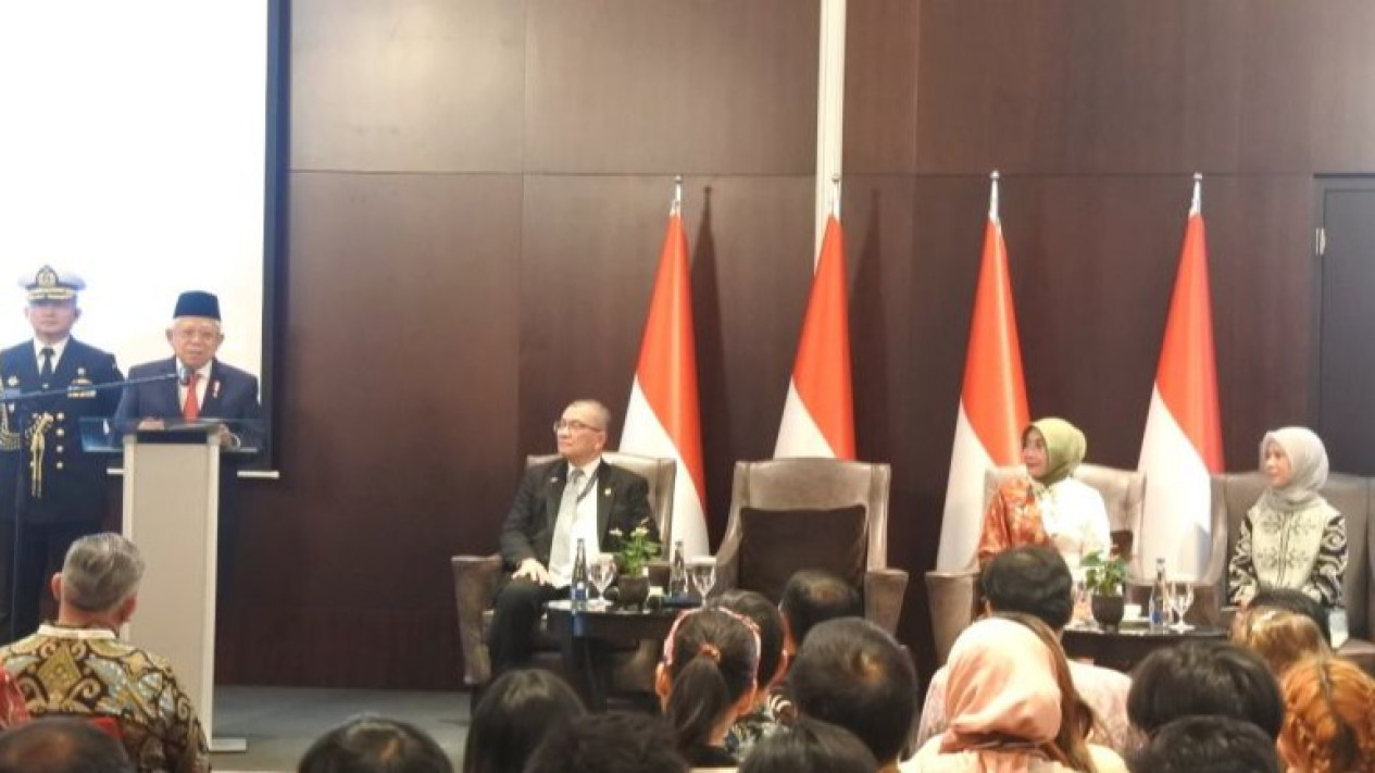 Wapres Ingatkan Pejabat di Seluruh Daerah dan Kontestan Pemilu Harus Bermain Bersih
            - galeri foto