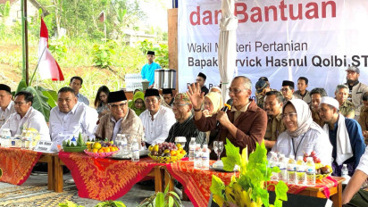 Dukung Pesantren Tangguh Pangan, Wamentan Resmikan Teaching Farm dan Santripreneur di Blitar