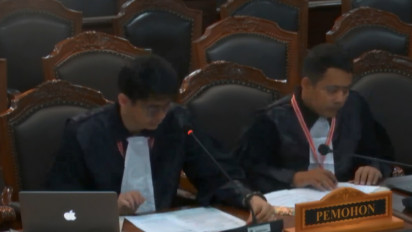 Uji Formil Usia Capres-Cawapres Denny Indrayana cs Bergulir di MK