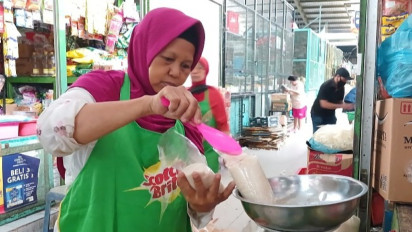 Gula Pasir dan Minyak Goreng di Yogyakarta Kian Melambung Jelang Nataru, Pedagang Harus Putar Otak