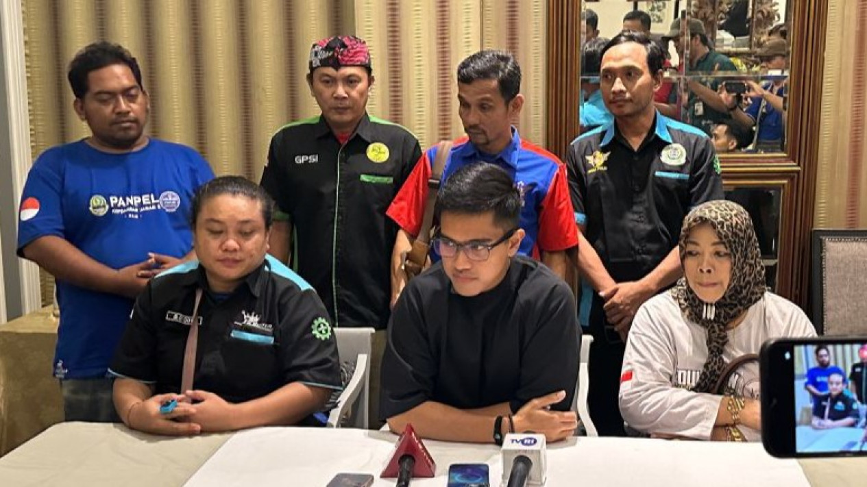 Jawab Sindiran Megawati dan Orde Baru, Kaesang: Menghina Presiden Ditangkap Enggak?
            - galeri foto