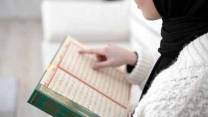 Bacaan Al-Qur'an surat An-Nisa ayat 96-100 lengkap tulisan Arab, latin, dan artinya