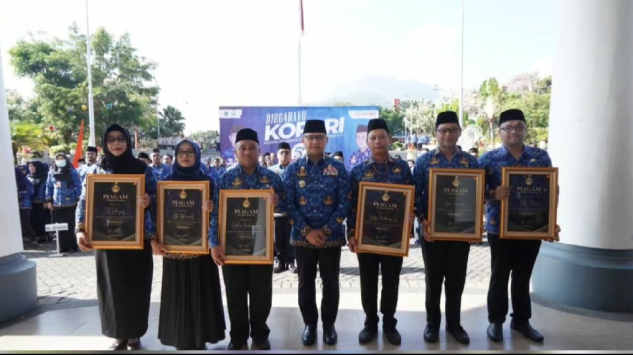 Peringati HUT Korpri ke 52, Pj Walikota Batu: ASN harus Inisiatif, Inovatif dan Kreatif Tingkatkan Pelayanan Masyarak
            - galeri foto