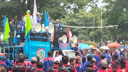 Tuntutan Belum Terpenuhi, Ribuan Buruh Kembali Demo di Depan Gedung Sate Minta Pj Gubernur Jabar Naikan UMK 2024