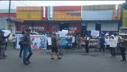 Dukung Palestina, Warga dan Mahasiswa Boikot Produk yang Terafiliasi dan Pro Israel  di Tasikmalaya