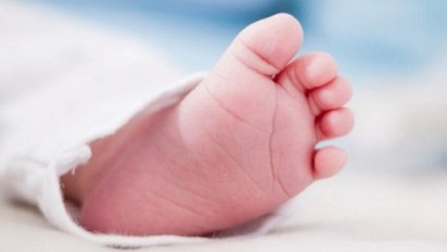 Wow! Seorang Wanita 70 Tahun Melahirkan Bayi Kembar