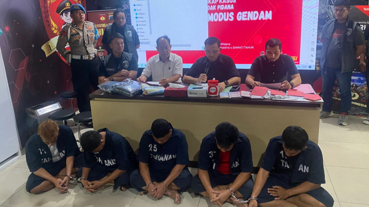 Komplotan Penipu di Semarang Kuras Harta Korban Ratusan Juta, Ini Modusnya
            - galeri foto