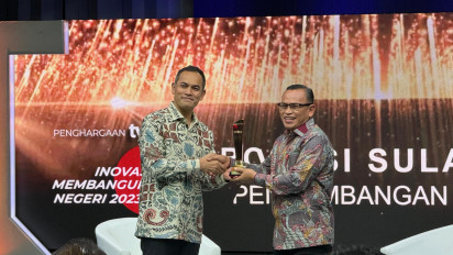 Gubernur Sulawesi Tengah Mendapat Awarding tvOne, Ini Harapan Rusdy Mastura