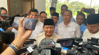 Kampanye di Banten, Prabowo Mendadak Minta Beli Bendera Palestina di Jalan