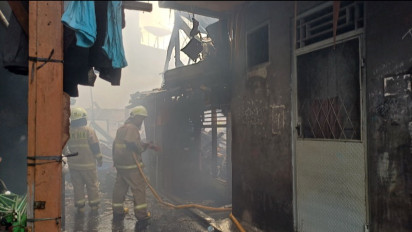 Pemukiman Warga di Tambora Terbakar, 18 Unit Mobil Damkar Dikerahkan