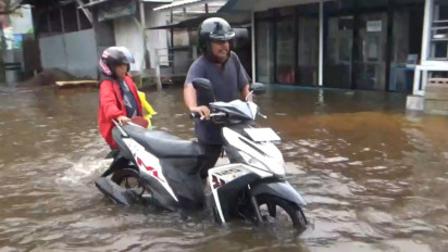 Hujan Lebat Sejak Dini Hari Akibatkan Banjir Landa Kota Sampit