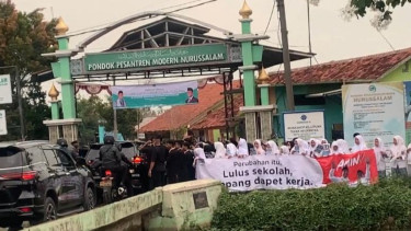 Anies Kunjungi Ponpes Modern Nurussalam, Disambut Teriakan 'Anies Presiden'