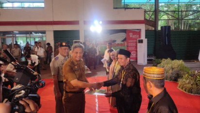 Lawan Mafia Tanah Kurangi Sengketa, ATR/BPN Sulsel Serahkan 32.942 Sertipikat untuk Warga di Sulsel