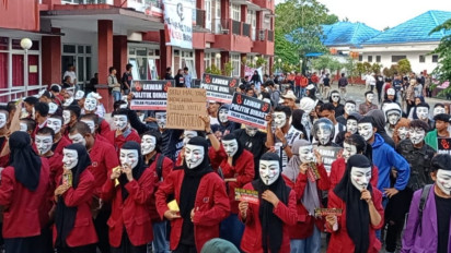 Ribuan Mahasiswa dan Rakyat Sultra Serukan Selamatkan Demokrasi dari Oligarki