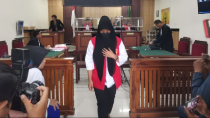 Tega Buang Bayinya Sendiri, Ibu Muda di Gresik Dijatuhi Hukuman 1 Tahun Penjara