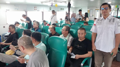 Langgar Izin Tinggal Akhirnya 14 WNA Asal Tiongkok Dideportasi Imigrasi Karimun