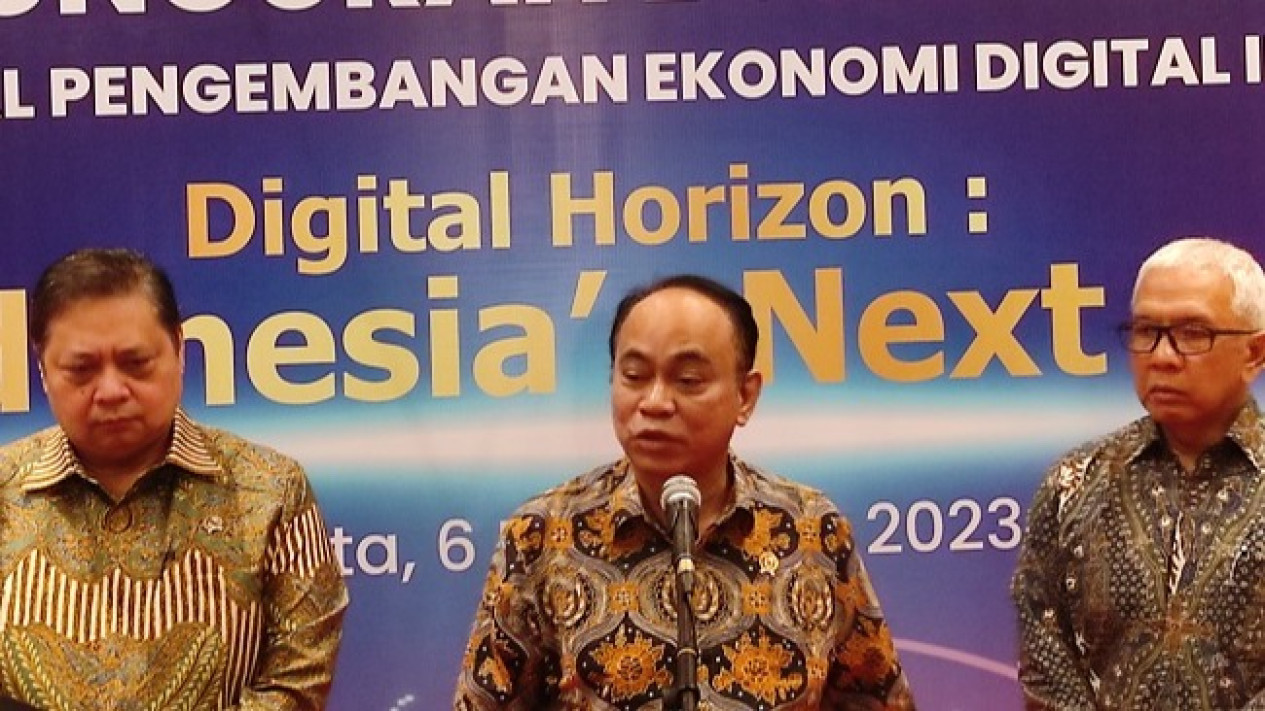 DPT Pemilu 2024 Bocor, Respons Menkominfo RI Sepelekan: Halah, Itu Data Biasa Saja
            - galeri foto